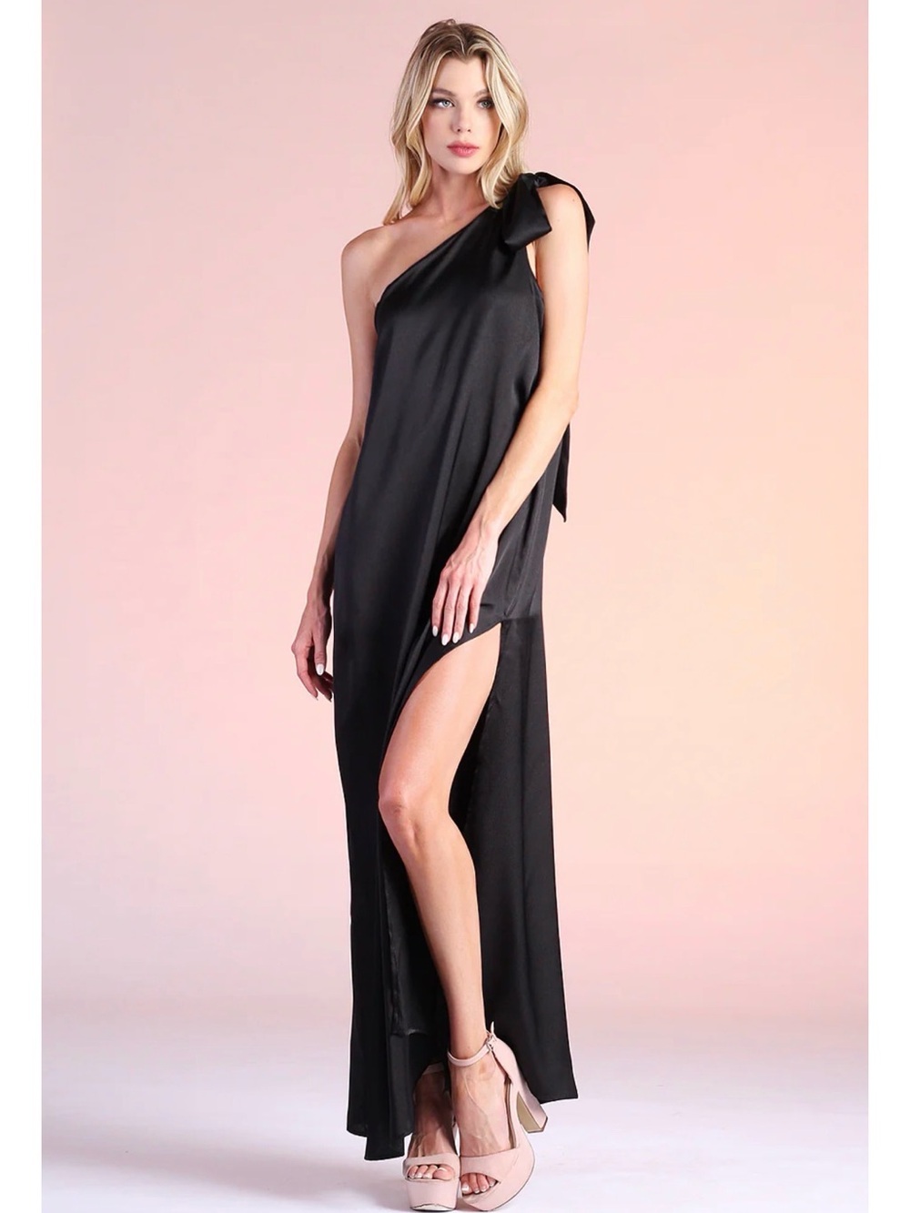 Tyche Black One-Shoulder Evening Gown with Side Bow